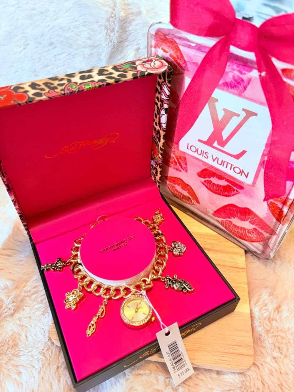 🩷🩷Ed Hardy Gold Charm Chain Bracelet Watch - Pink🩷🩷